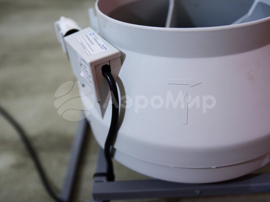 Вентилятор для аэромена на стойках