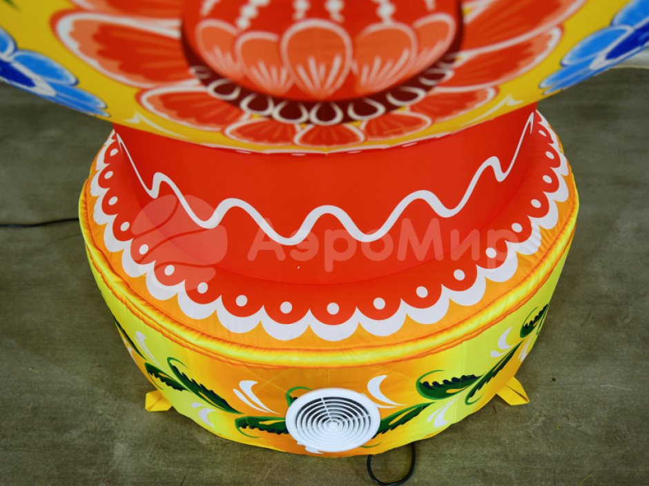 Пасхальное яйцо расписное — большая надувная фигура на Пасху