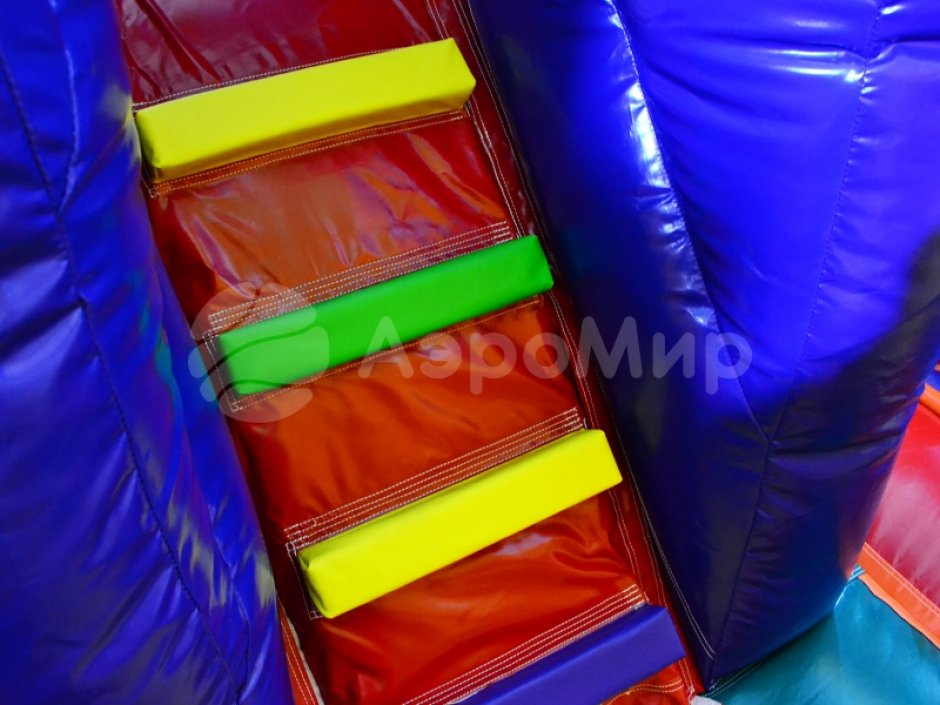 Надувной батут Замок Дракона — небольшой надувной батут для бизнеса 30 м²