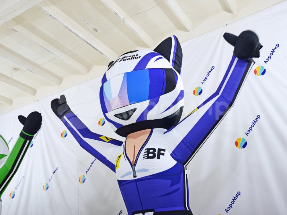 Уличный аэромен сложный для магазинов и ТЦ