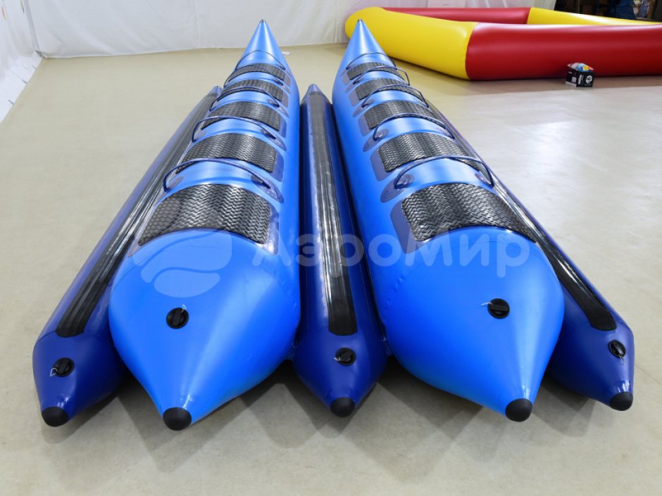 Банан надувной зимний двойной — буксируемый аттракцион