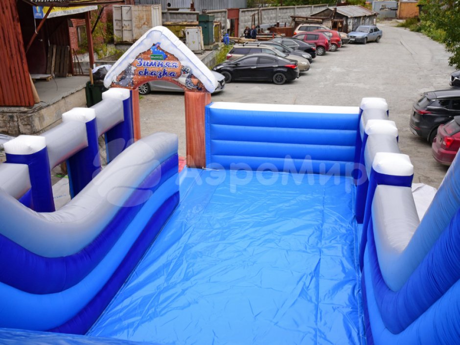 Надувная горка БС-102 «Зимняя сказка»
