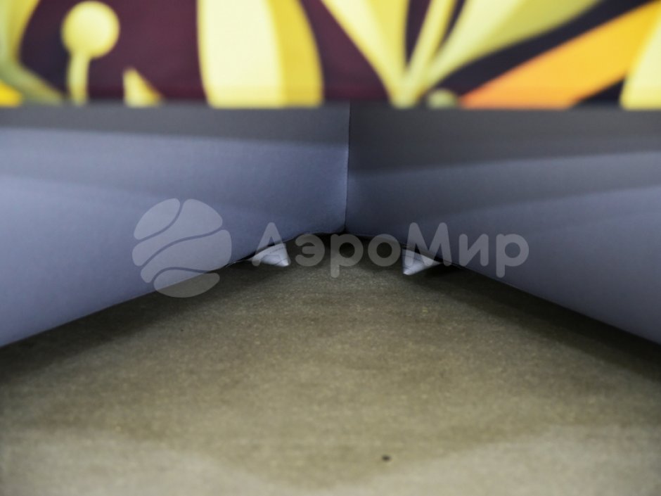 Постамент Звезда — надувная фигура для торжественного оформления 9 мая и Дня Победы