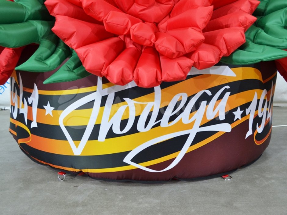 Надувная Звезда — декоративная фигура на опоре