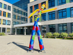 Аэромен на двух ногах — сложный