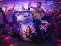 Единорог-качалка