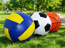 Большой надувной мяч
