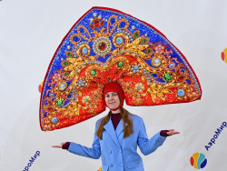 Мега кокошник